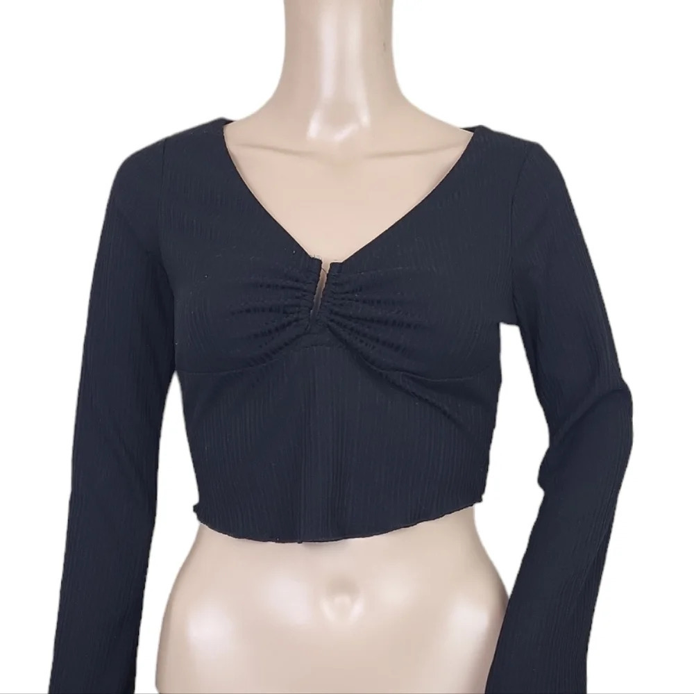 ASTR THE LABEL LONG SLEEVE TWIST Black TOP